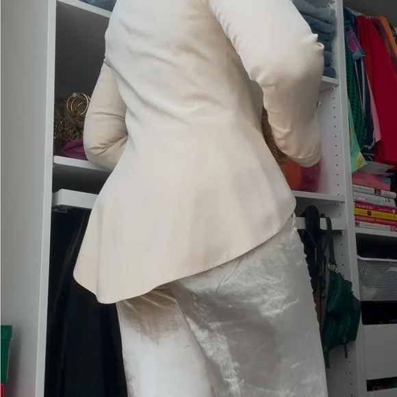 VINTAGE SILK STATEMENT BLAZER - Picture 11 of 16